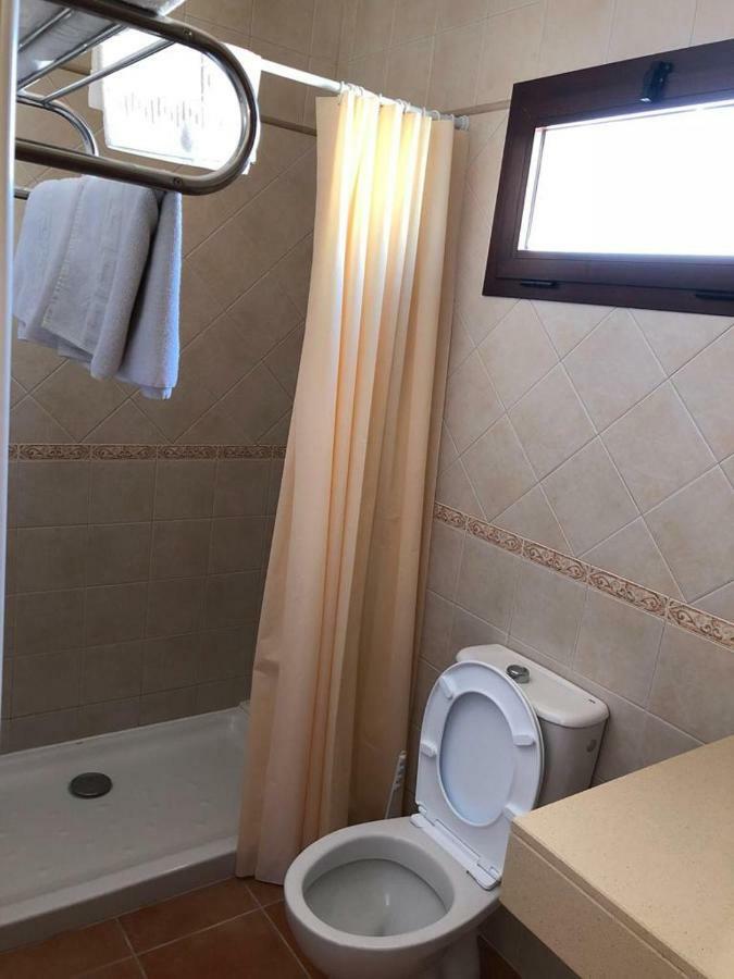 Hostal Jadraza Zahara de los Atunes Bagian luar foto