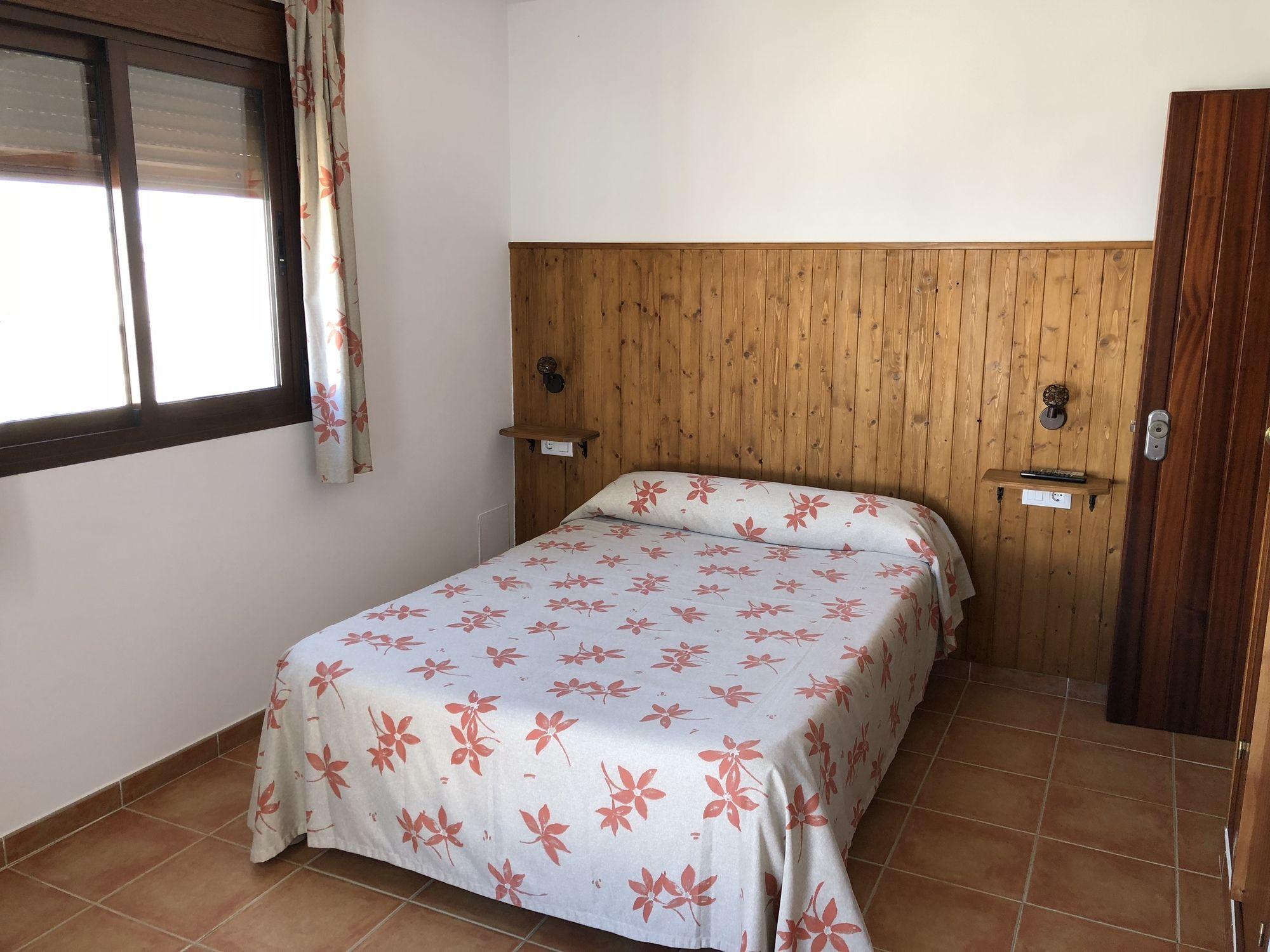 Hostal Jadraza Zahara de los Atunes Bagian luar foto